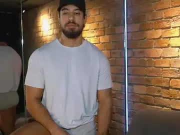 Chaturbate Sex Cam of james_axel