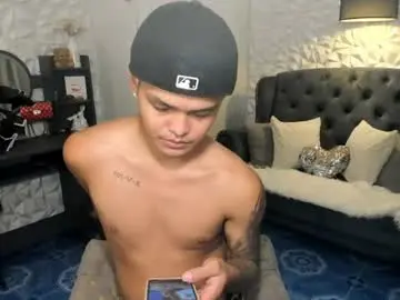 Chaturbate Private Sex Chat of asianhugescott