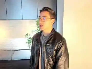 Chaturbate Watch Live Sex Cams of andyjoy_
