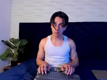 Chaturbate Sex Chat of andyjoy_