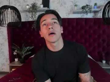Chaturbate Free Live Porn of andyjoy_