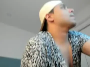 Chaturbate Free Porn Cam of latin_boy_surprise