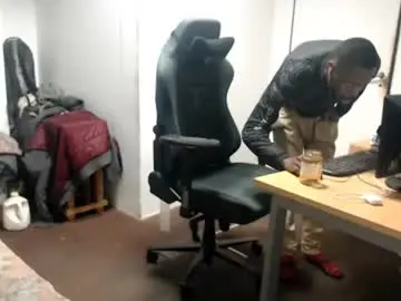 Chaturbate Nude Webcam of masterdomfuck