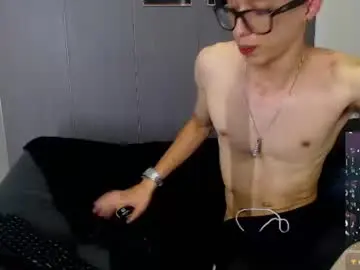 Chaturbate Adult Webcam of skinny_bigcock20