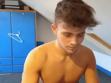Chaturbate Live Porn of adr_twink