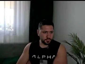 Chaturbate Nude Webcam of gold_alpha_boy