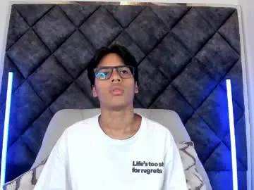 Chaturbate Free Live Porn of liamkron