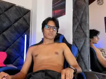 Chaturbate Best live sex cam show of liamkron