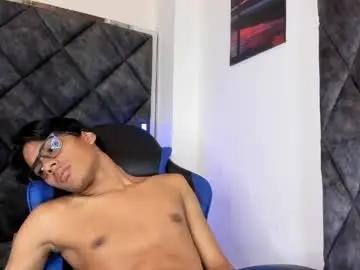Chaturbate Nude Webcam of liamkron
