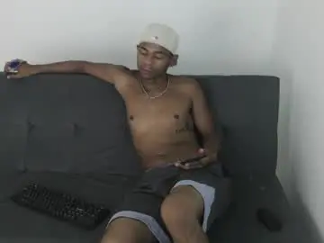 Chaturbate Best live sex cam show of alphas_latins