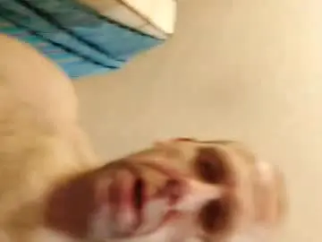 Chaturbate Live Sex Cam of pawelwegrzyn306