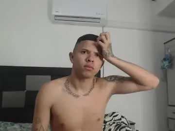 Chaturbate Free Porn Cam of steven_boy98