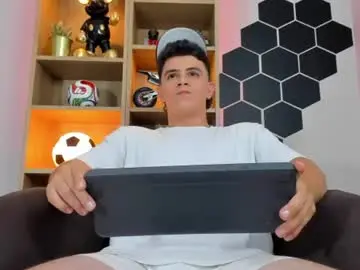 Chaturbate Free Live Porn of mikecooper_