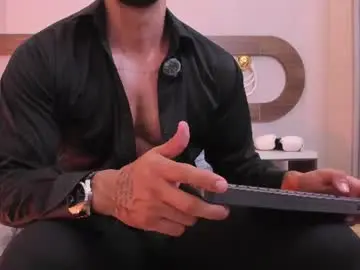 Chaturbate Best live sex cam show of mateo_ospinaa