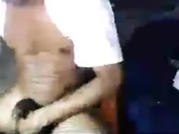 Chaturbate Sex Cam of leeguy_hugedick