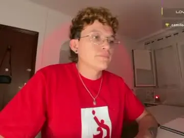 Chaturbate Live Sex Cam of anddres_boss