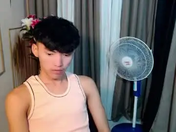 Chaturbate Live Porn of jemart_urnaughtboy