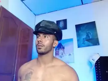 Chaturbate Free Live Porn of romanpearce_
