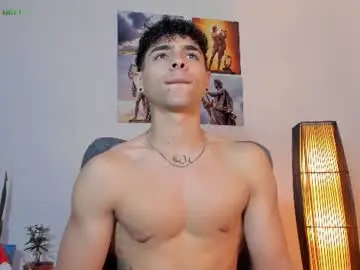 Chaturbate Live Sex Cam of alex_zt7