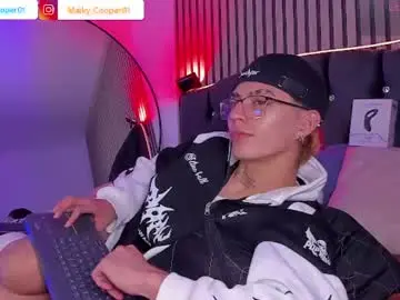 Chaturbate Adult Webcam of maiky_cooper01