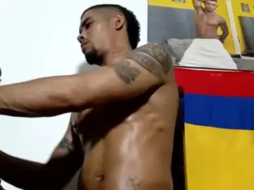 Chaturbate Live Sex Cam of lucascastrohot