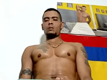 Chaturbate Best live sex cam show of lucascastrohot