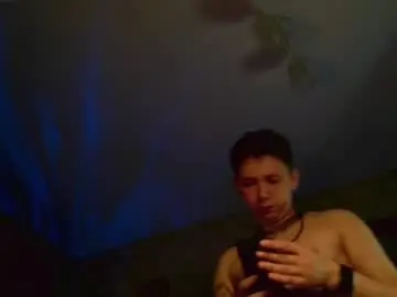 Chaturbate Sex Chat of emveeboy96