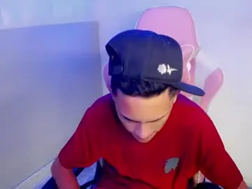 Chaturbate Free Porn Cam of sombra_18