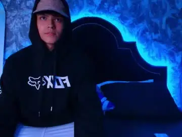 Chaturbate Watch Live Sex Cams of dilanmiller_