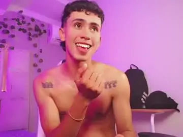 Chaturbate Live Sex Cam of dylan_blue_