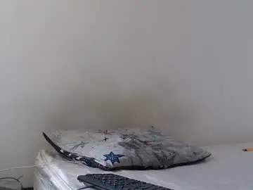 Chaturbate Live Sex Cam of angel_damons_