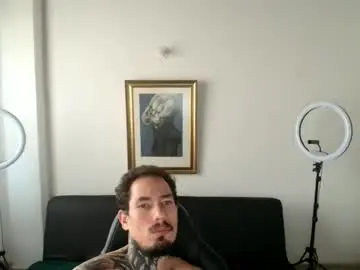 Chaturbate Live Sex Cam of alex_orionjs