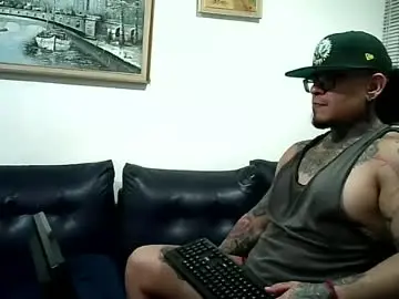 Chaturbate Sex Chat of ayrton_naffah2