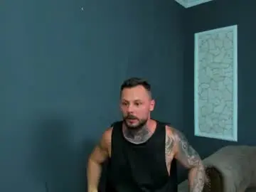 Chaturbate Nude Webcam of brianhunts