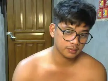 Chaturbate Live Sex Cam of julz_alwayshorny