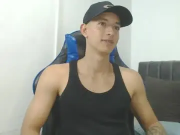 Chaturbate Free Porn Cam of jake_shadow14