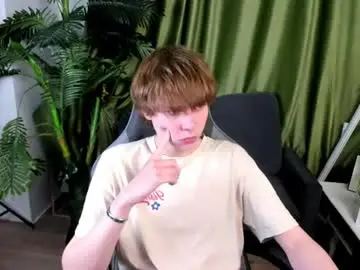 Chaturbate Best live sex cam show of andyjey_