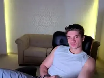 Chaturbate Sex Cam of maxkaiden