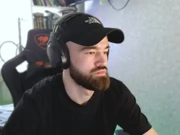 Chaturbate Live Sex Cam of _serious_man