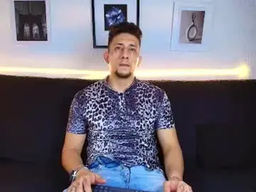 Chaturbate Adult Webcam of emiliocum_24