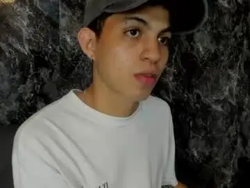 Chaturbate Live Sex Cam of cameron_lux4