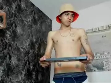 Chaturbate Best live sex cam show of cameron_lux4