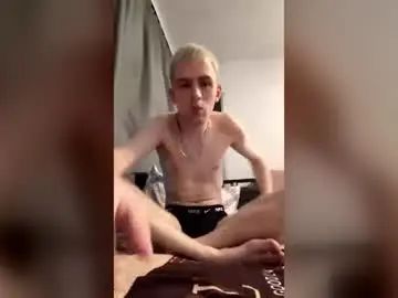 Chaturbate Watch Live Sex Cams of tommy_crash