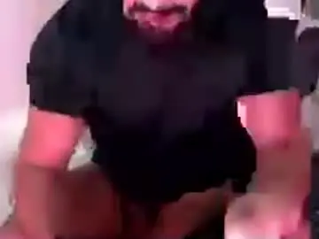 Chaturbate Sex Chat of beard_top_guy