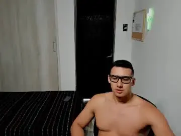 Chaturbate Private Sex Chat of travis_bakerr