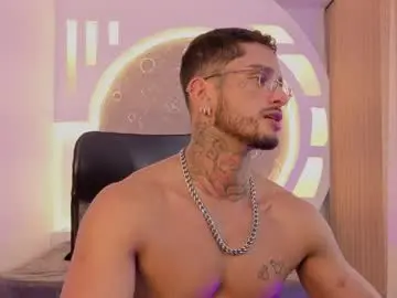 Chaturbate Watch Live Sex Cams of alan__rogers