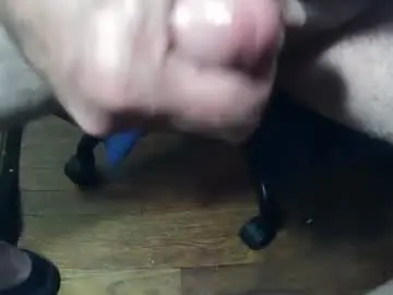 Chaturbate Live Sex Cam of dirtydaddy4litlesubgirls