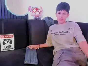 Chaturbate Sex Cam of haku_ghospel