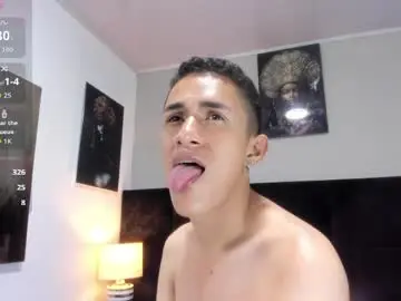 Chaturbate Adult Webcam of adam_walker_1