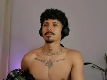 Chaturbate Live Sex of lukeetaylor_
